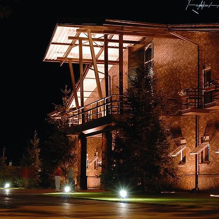 Park-Hotel Butenko Stable Prociv Kültér fotó