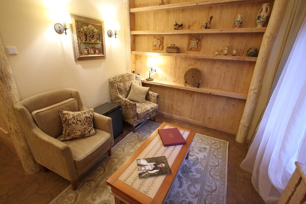 Park-Hotel Butenko Stable Prociv Kültér fotó