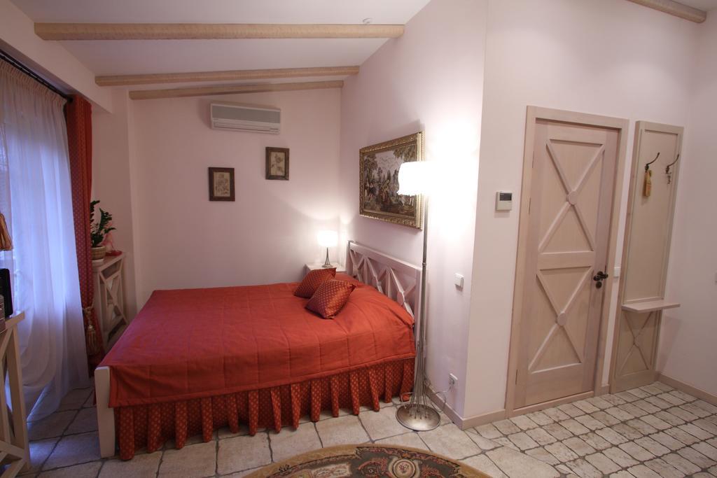 Park-Hotel Butenko Stable Prociv Kültér fotó